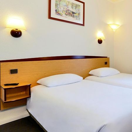 Hotel Campanile Livry-Gargan Exterior foto