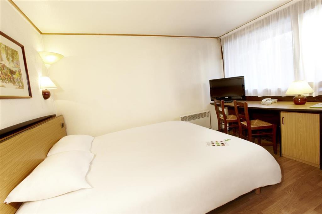 Hotel Campanile Livry-Gargan Exterior foto