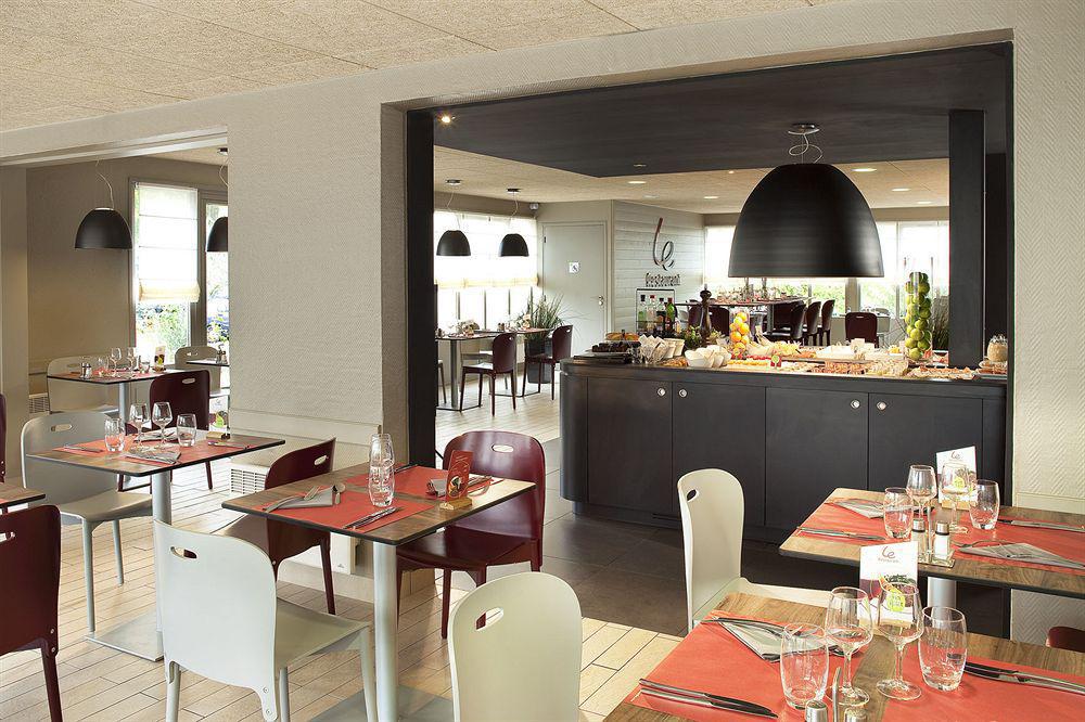 Hotel Campanile Livry-Gargan Restaurant foto